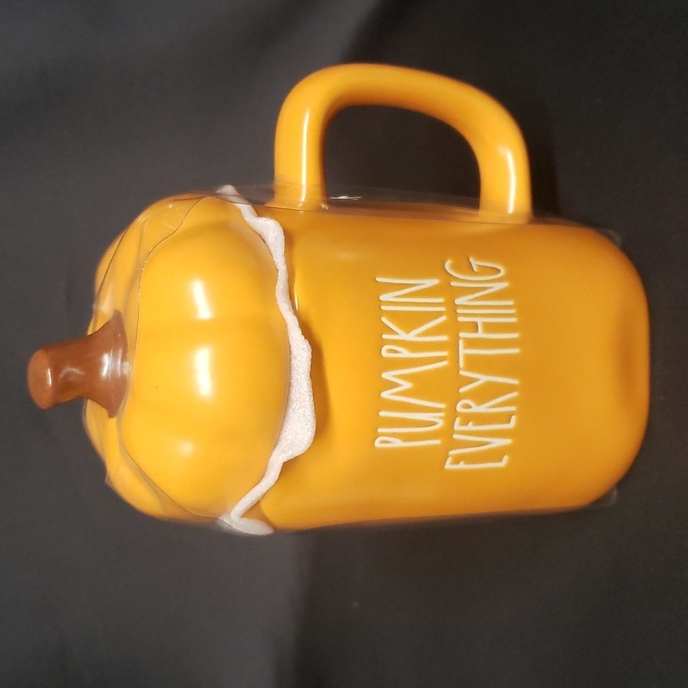 Rae Dunn "PUMPKIN EVERYTHING" Lidded Mug